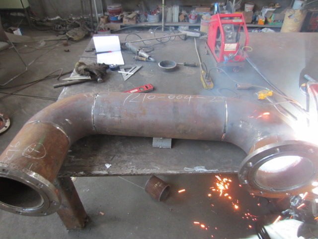 Welded pipe tee spool fabrication