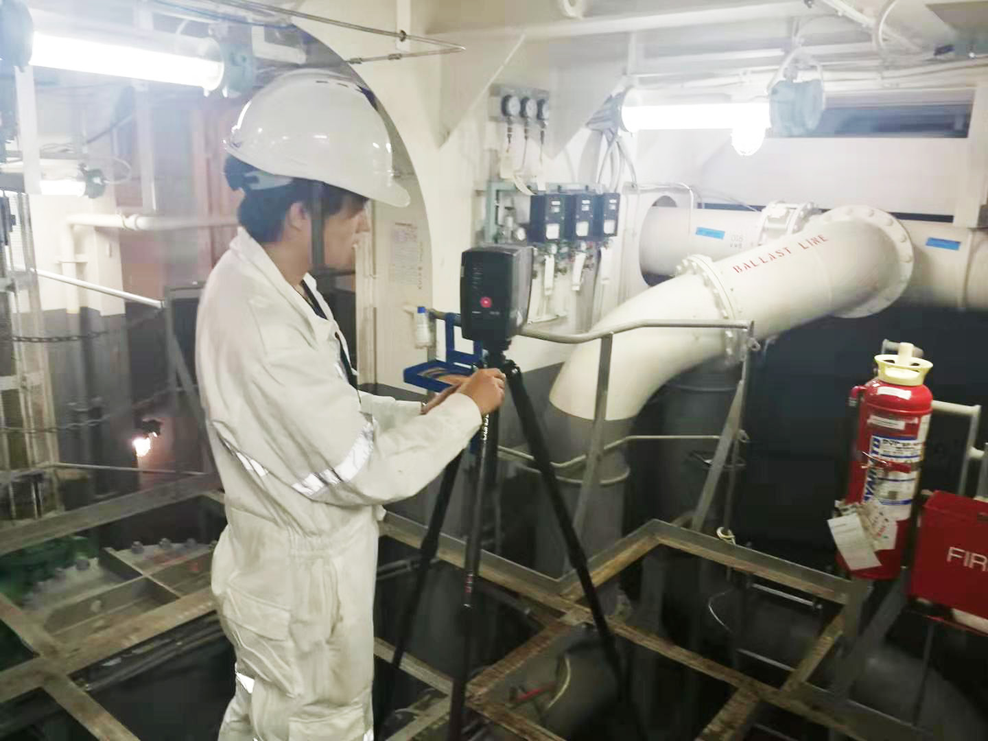 Total station 3D scanner recording pipe arrangement