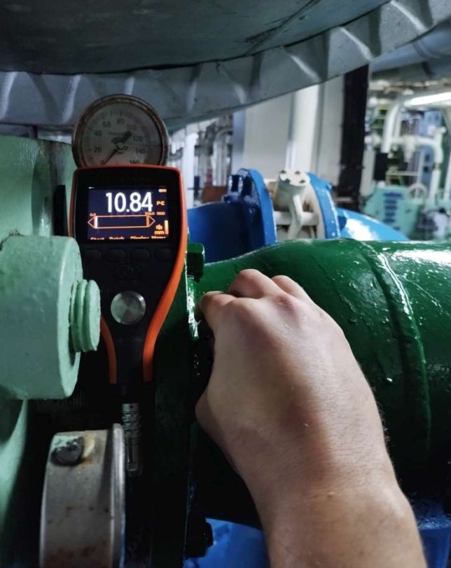 Ultrasonic thickness measurement of steel pipe